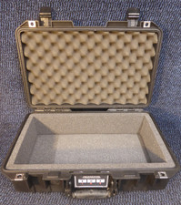 Peli Air 1485 custodia rigida leggera con fodera in schiuma.  Pellicano