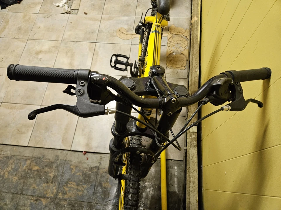 Mountain bike Hummer - Imagem 2 de 4