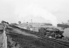 PHOTO British Railways Steam Locomotive 90596 nr Cadder Yard on 12th May 1962
