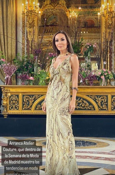 新品未使用 ANDMARRY Sandra lace dress 【beige】 Princess Ballgown Adorned with Shimmering Pearl Beads