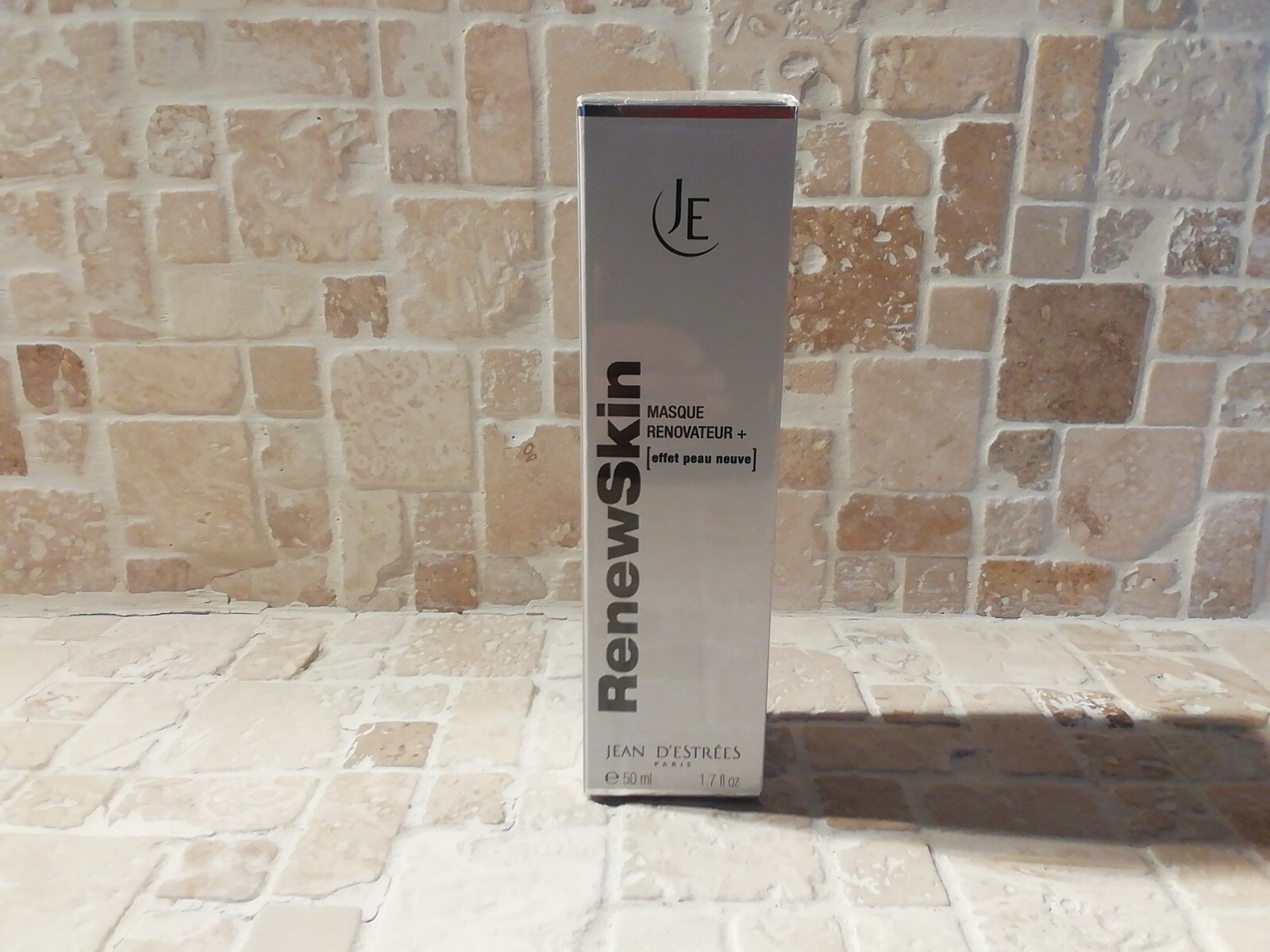Masque rénovateur Jean d'Estrées Renewskin 50ml pour un effet peau neuve et un teint éclatant