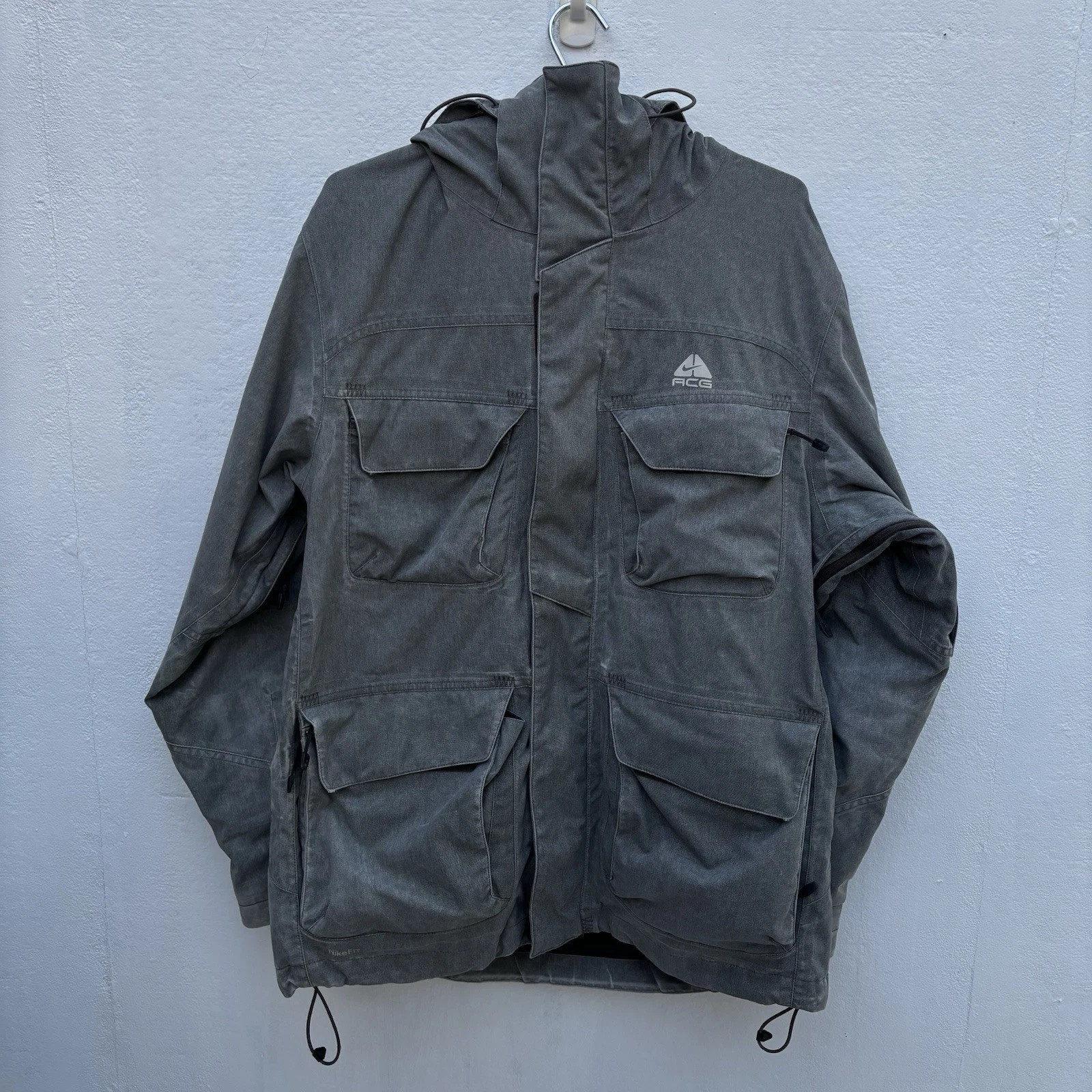 Nike ACG Storm-Fit Outer Layer 3 Ski Snowboard Jacket Vintage Grey Mens Size M
Opens in a new window