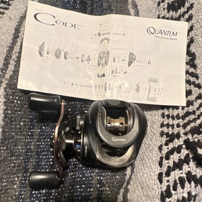 Quantum Code CD860CXB-J0 Baitcast Reel 8 Bearings 6.3:1 Black Silver