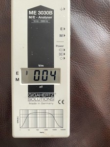 Gigahertz Solutions ME 3030B M/E Analyser Low Frequency Gauss Meter (16H-2KHz)