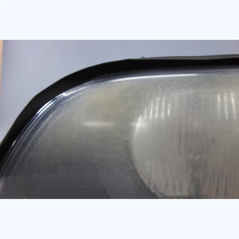 Lámpara de faros de xenón izquierda de fábrica Hella OEM BMW E39 1999-2000 dañada serie 5 Foto 4 de 4