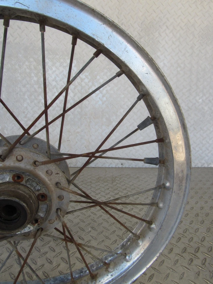 75 Yamaha XS650B XS 650 1975 llanta delantera Foto 3 de 4