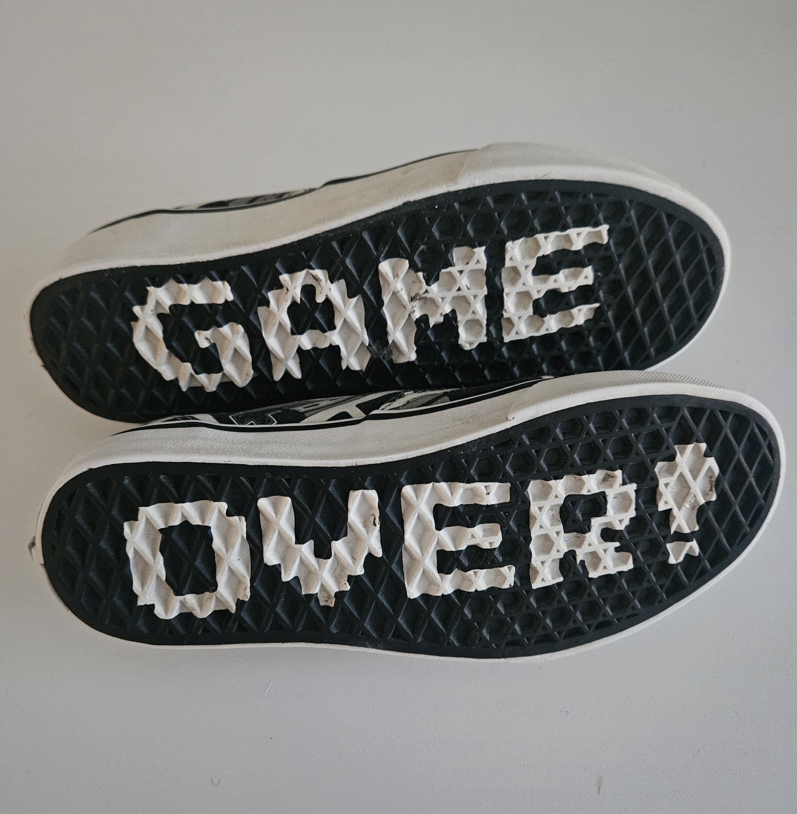 Vans x Nintendo Authentic NES Controller Game Ove… - image 6