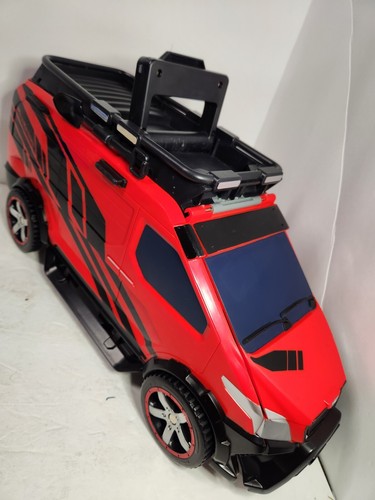 Micro Machines SVC Red Super Van City Large Toy Travel Transforming Playset - Picture 3 of 13