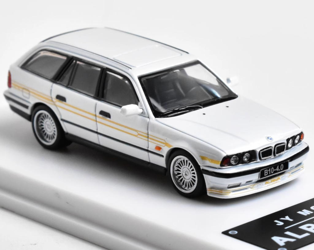 JY 1:64 White E34 Touring Alpina Wagon Sports Model Diecast