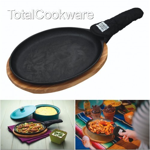 KitchenCraft World of Flavours Cast Iron Fajita Sizzler Platter Wood Base