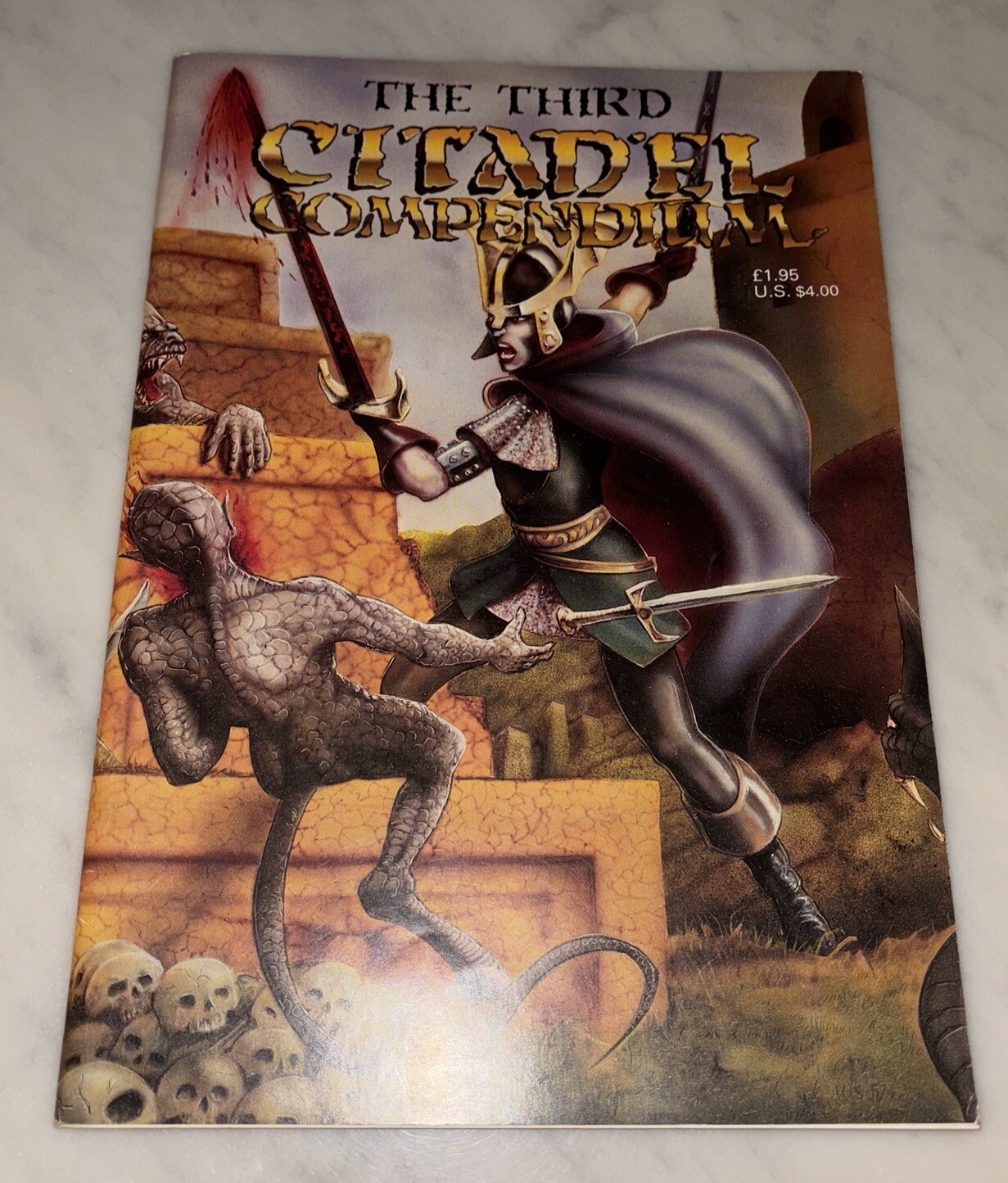 Citadel Compendium 1985 livre de règles Warhammer original pour joueur de rôle retro