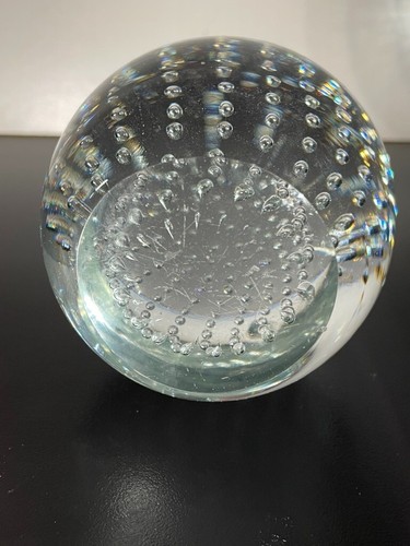 EGG SHAPE CLEAR CONTROLLED BUBBLE PAPER WEIGHT - Picture 2 of 4