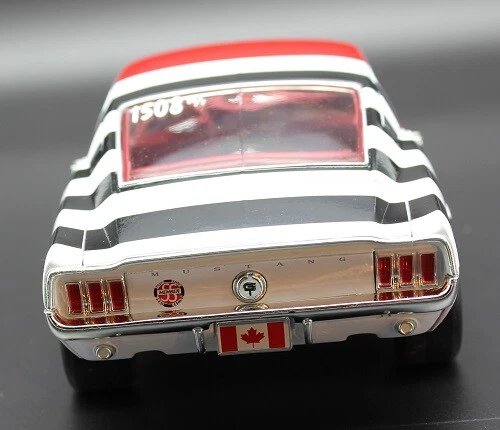 Ford Mustang Cobra Jet SANDY ELLIOT 1968 escala 1:18 Auto World embalaje original NUEVO - Imagen 7 de 12
