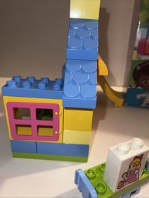 Duplo Lego 10606 Doc McStuffins Backyard Clinic Disney Jr Complete Box Instructi