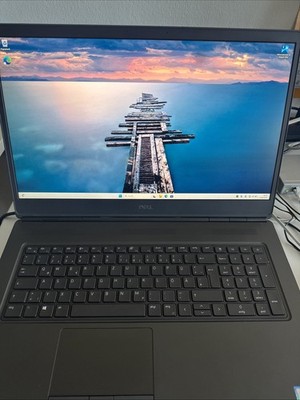 Dell Presision 7750 Xeon W10885 64GB Nvidia Rtx3000 1TB NVMe