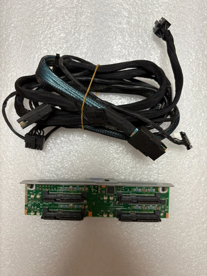 IBM 90Y4336 394Y7587 94Y6386 81Y6657 46C9091 X3550 M4 4 x 2.5" Backplane - Image 4 of 4