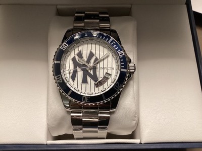 Invicta MLB New York Yankees Automatic Men's 42mm Silver Watch 42976 New