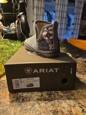Ariat Bootie Slippers ,size Xs 5-6 Women's, New With Box, Aztec Design On Back