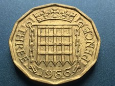 1966 Elizabeth II British  threepenny - Brass  3d