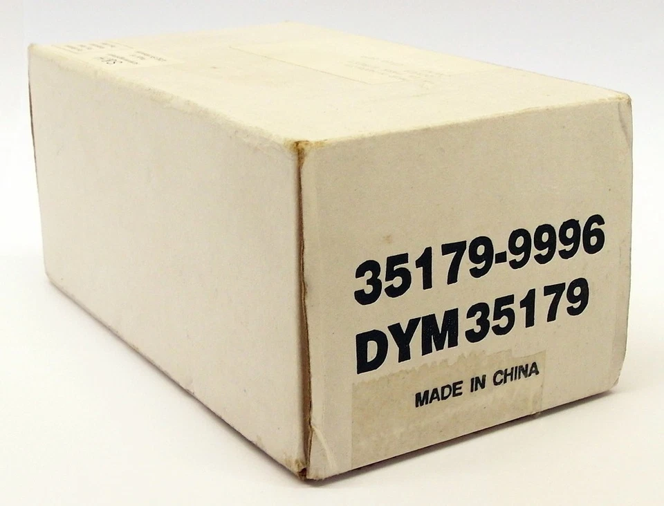 Matchbox 1/43 Scale DYM35179 - 1931 Stutz Bearcat - Yellow - Image 4 of 4