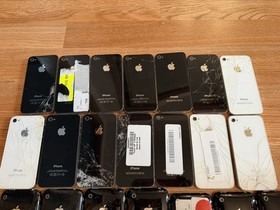 Lot of  32 iPhone 3G/3GS 4 4s Ipod Touch 2nd Cracked For Parts Repair 8gb 16gb