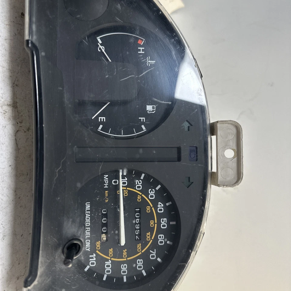 93-94 Toyota Tercel Speedometer Cluster 257-61639B PA3 Foto 4 de 4