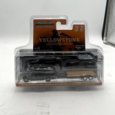 GreenLight Hollywood Yellowstone 1:64 2018 Ford F-150, 1992 Bronco & Trailer