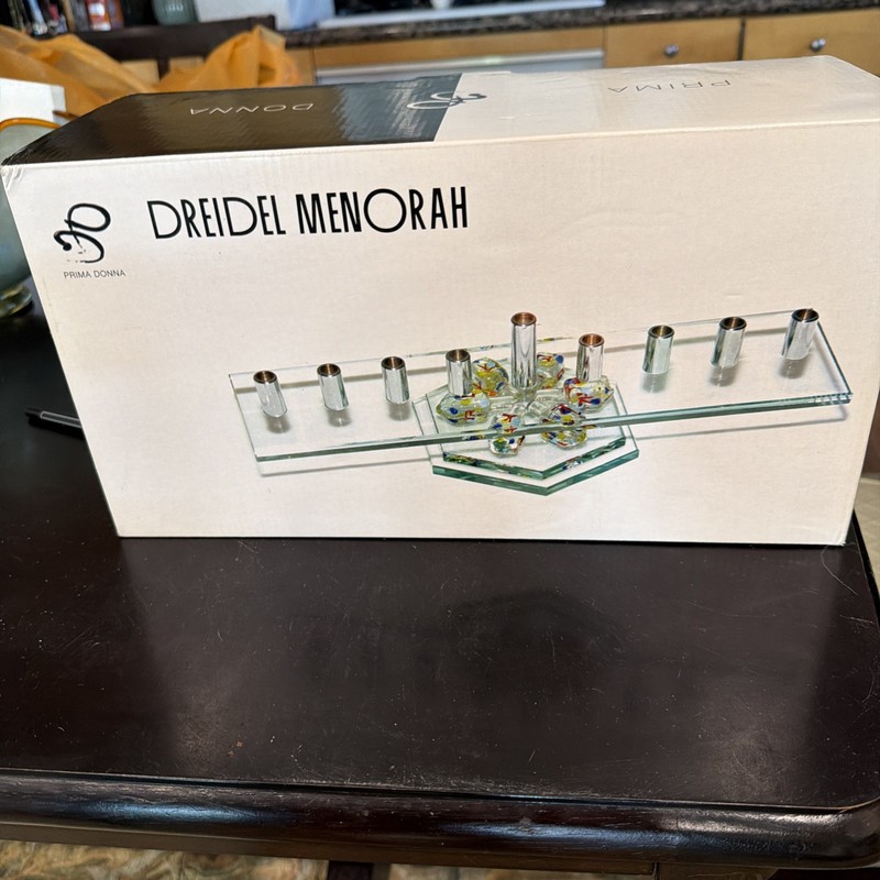 Dreidel Menorah / All Glass / Prima Donna / Gorgeous / NWB