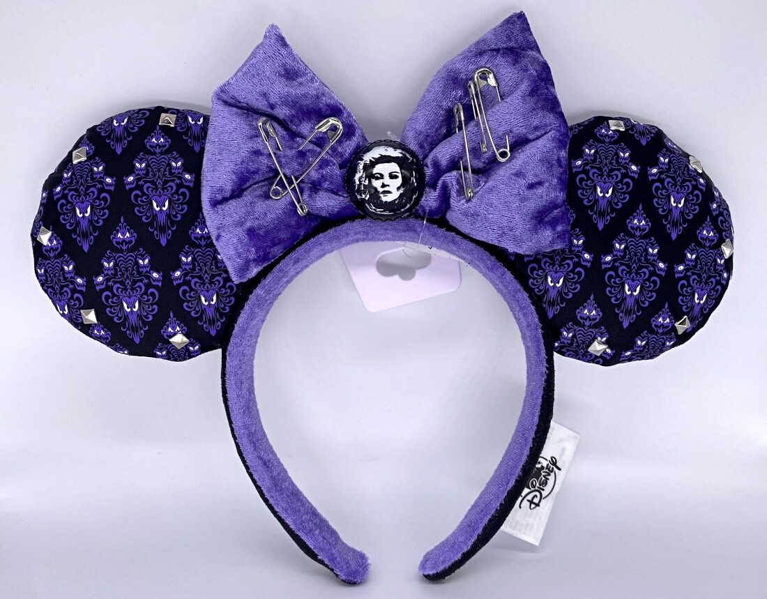 Disney Madame Leota Haunted Mansion Her Universe Minnie  display picture 3