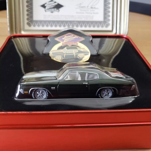 Johnny Lightning Collector Club Tin 1970 Chevy Chevelle SS 454 Green W/ Pin - Picture 5 of 6