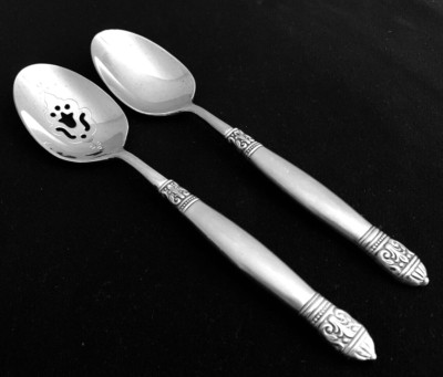 ONEIDA Satin Stainless Ltd DICKINSON Set Of 2 SERVING SPOONS 8'' Solid & Pierced