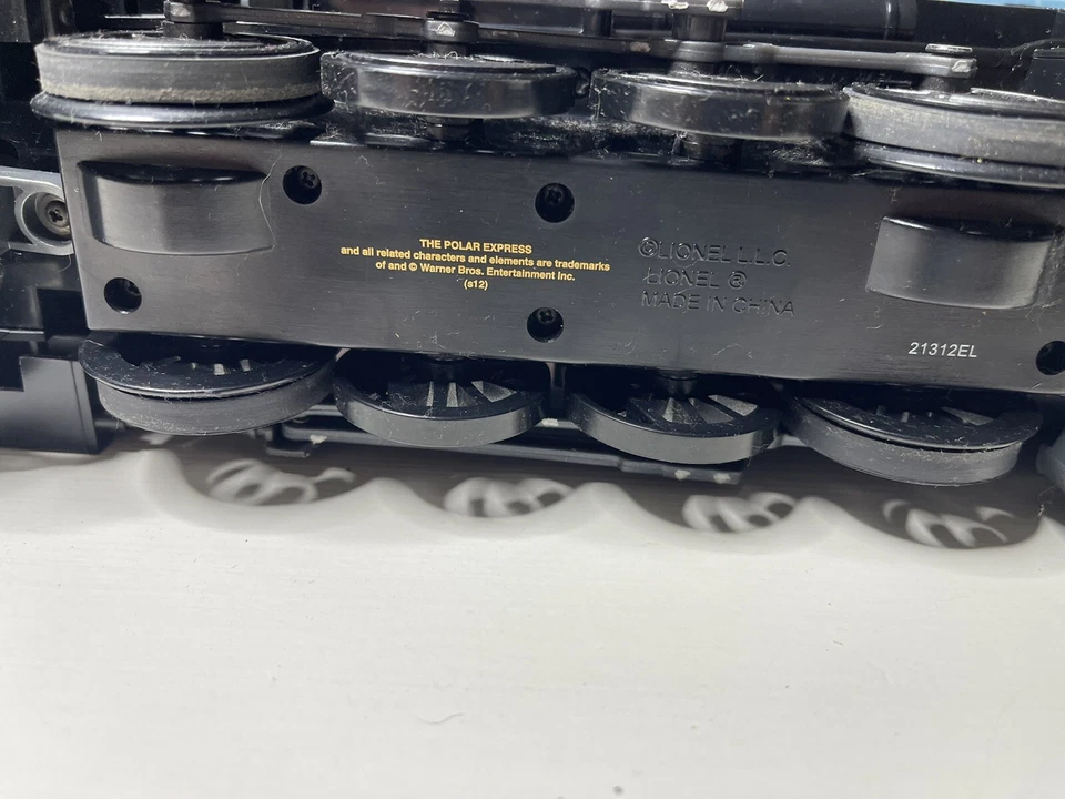 Lionel 7-11176 The Polar Express G Gauge Steam Train Set almost complete WORKS - Image 2 of 4