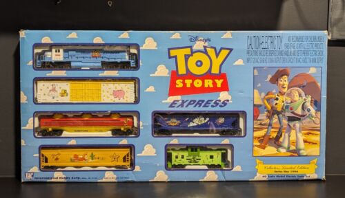 HO Scale Train WALT DISNEY TOY STORY Complete Set 1 New in Box IHC 1996 - Picture 1 of 14