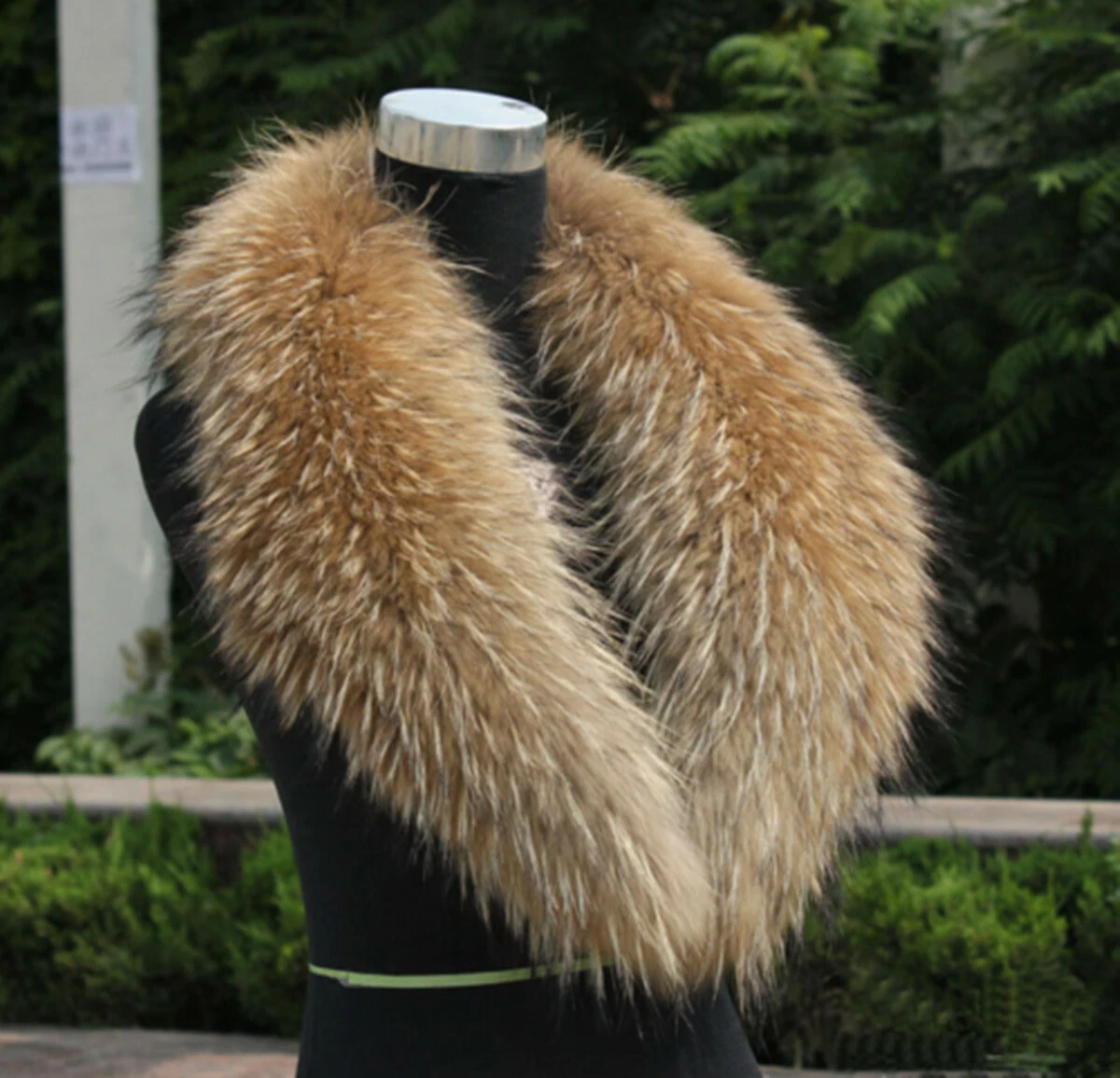 100% Real Oversized Real Raccoon Fur Collar Scarf/Shawl/Wrap Neck Warmer
Opens in a new window or ta