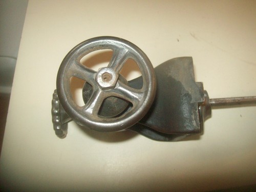 Tailstock Assembly From Antique 6" Mini Wood Lathe with 3/4" Bed Gap - Picture 4 of 14
