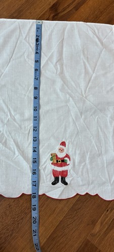 2 Santa Embroidered Guest Cotton Hand Towels - Picture 4 of 5