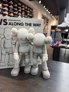 Kaws Figure the Promise | eBay