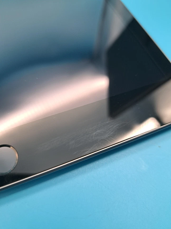 Apple iPad (9th generation) · 64GB · Cellular, photo 3 of 4