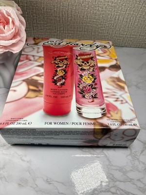 Ed Hardy Women 2pc Toiletries Set Eau de Parfum Spray 3.4 oz + Lotion 6.8 oz
