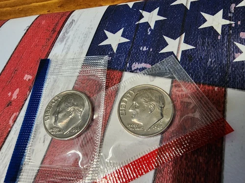 1986 P & D Roosevelt Dime Set (2 Coins) *MINT CELLO* *FREE SHIPPING*