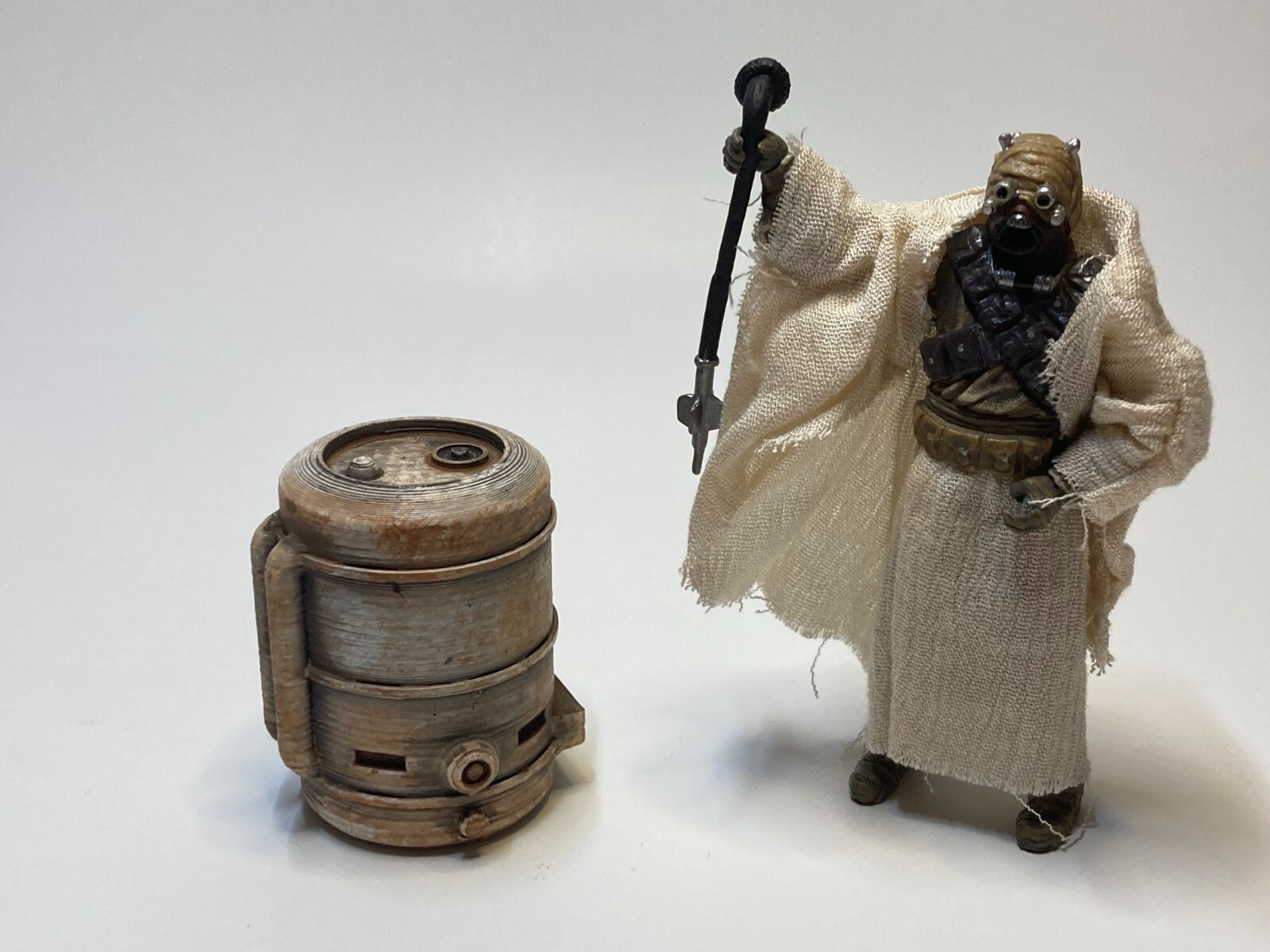 CUSTOM STAR WARS TATOOINE BARREL  for 3.75 " FIGURE DIORAMA 1:18 scale (D08)