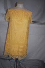 Jr Womens GOLD YELLOW OFF SHOULDER MINI DRESS Lace Outer ZIG ZAG HEM Fringe S