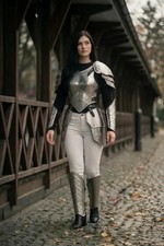 Women  s Warrior Queen Armor Hand-Forged Steel Breastplate  Pauldrons Fantasy