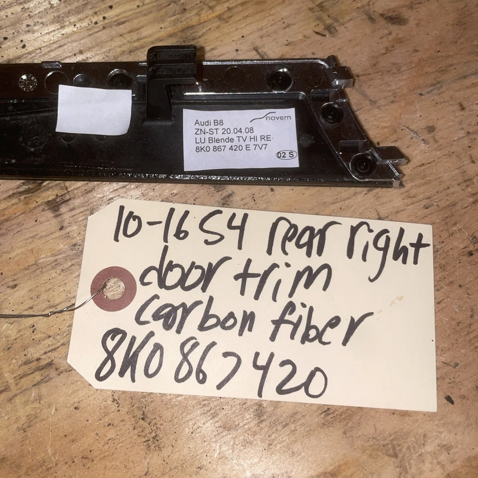 Guarnição de porta traseira direita Audi S4 2010-2016 fibra de carbono - Imagem 4 de 4