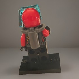 LEGO City Deep Sea Diver Female Minifigure Red Suit Scuba Gear 60091 2015