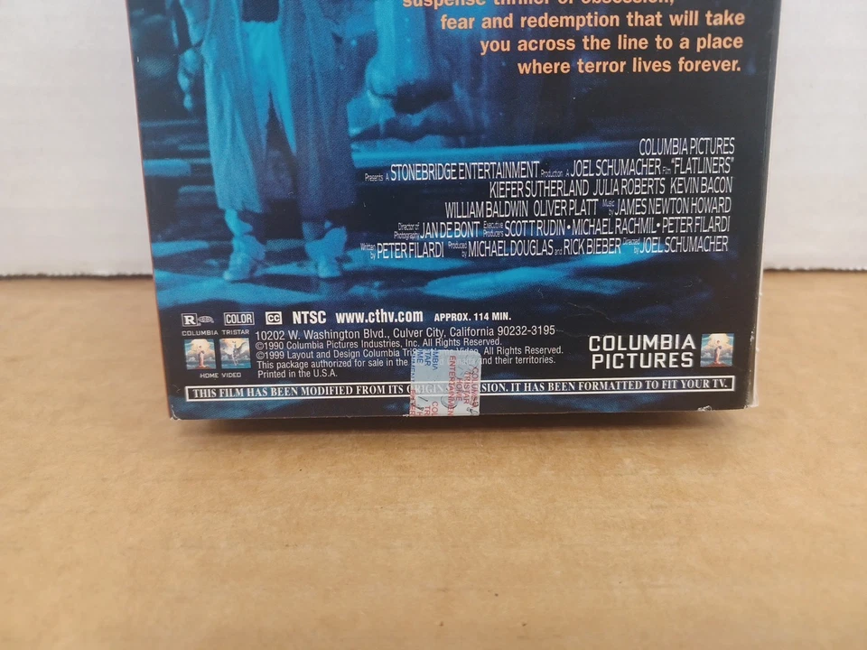 Flatliners,(VHS,1999) Kiefer Sutherland, Julia Roberts And Kevin Bacon  - Image 3 of 4