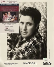 VINCE GILL Signed 8x10 Photo..COUNTRY MUSIC LEGEND & THE EAGLES Legend..JSA COA