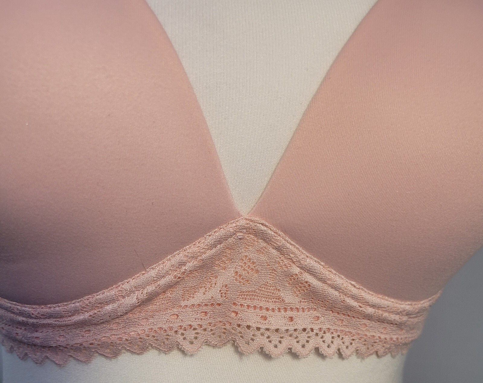 M&S Bra 32DD Medium Pink Non-Wired Padded Body Lounge New with Tags image 2