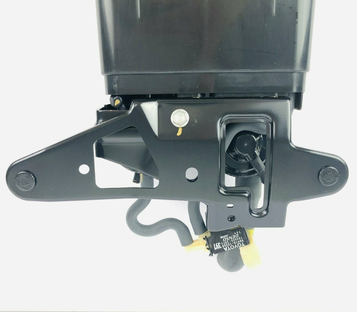 TOYOTA GENUINE Lexus RX300 9901 Charcoal Emission Canister Assy 77740