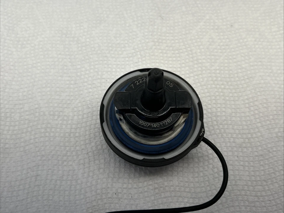 Tapa de gas combustible OEM PARA BMW M235I XDRIVE 2014 2015 2016 7222391 Foto 3 de 4